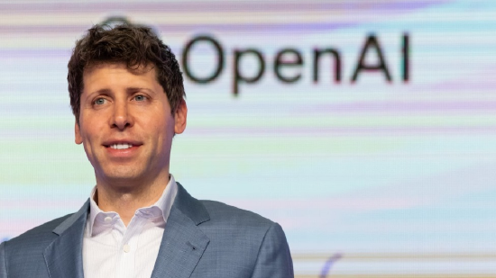 OpenAI首席科学家称AI或很快迈入自我进化阶段 期望业界自愿放缓开发